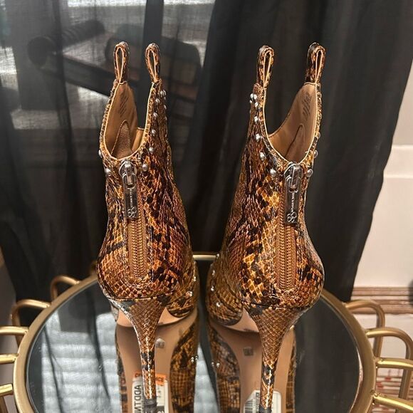 Jessica Simpson Pixillez 3 Wester Heeled Faux Snakeskin Boots - Picture 6 of 9
